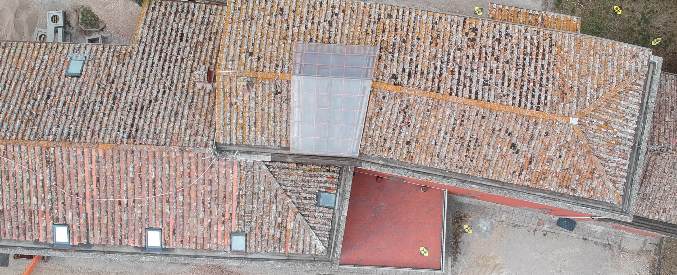 Lucernario Legacoop Ispezioni di tetti e coperture